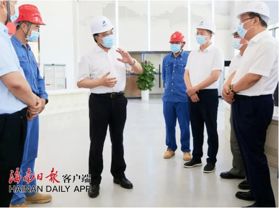 歡迎海南省省委常委，省委副書記，省長馮飛蒞臨馳大幕墻公司承接的洋浦華能幕墻項目視察